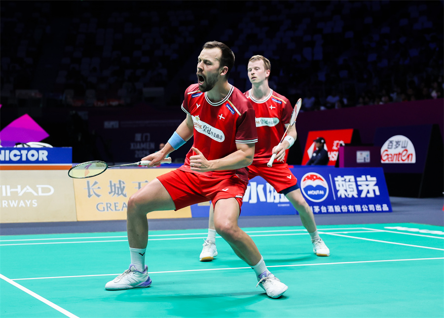 在关键比赛 在关键比赛