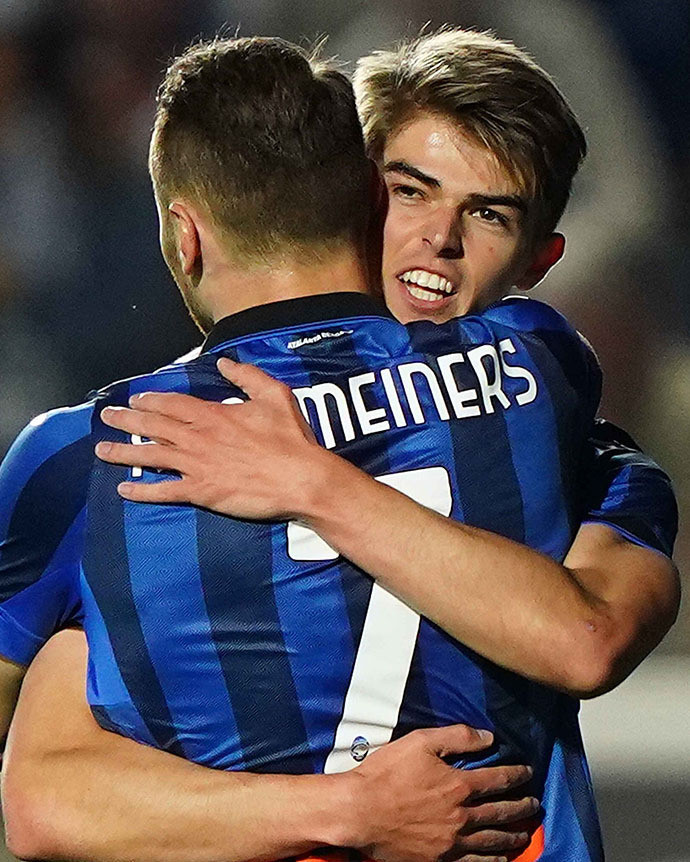 场上占据了 场上占据了