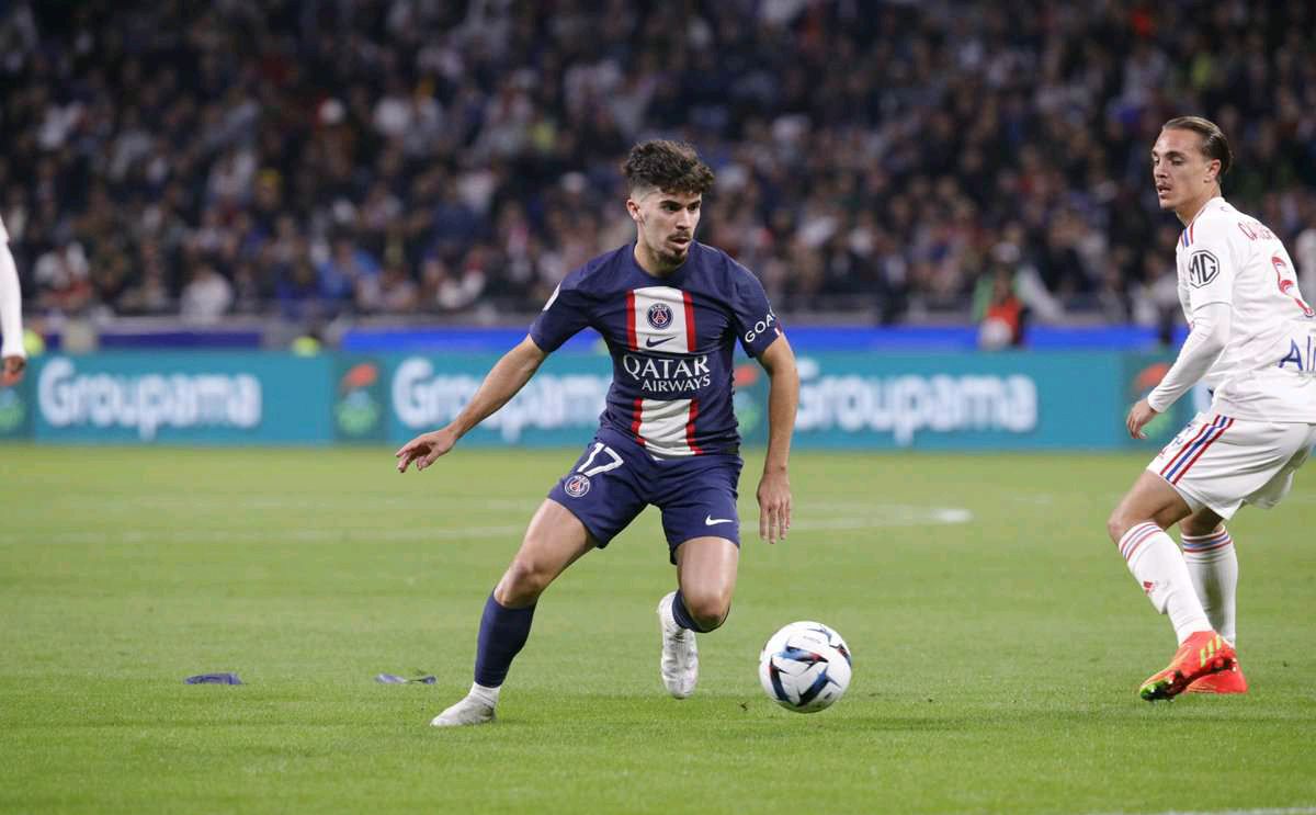 字母哥明确 字母哥明确